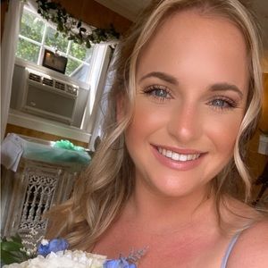 Meet your Posher, Carly